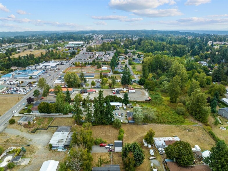 More Photos Of 10301 31st St E, Edgewood Contractor Storage Yard For Lease