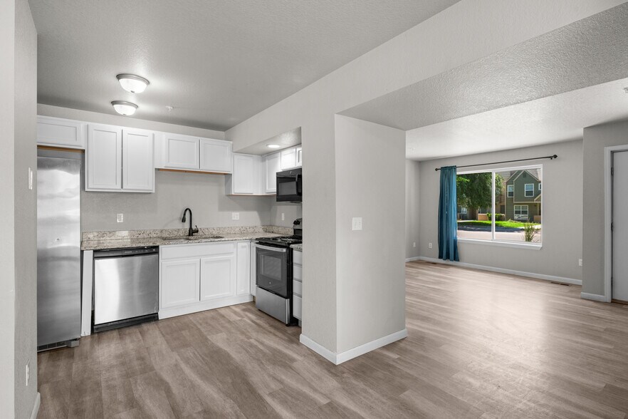 More Photos Of 375 E Ohio Ave, Fountain Apartments For Sale