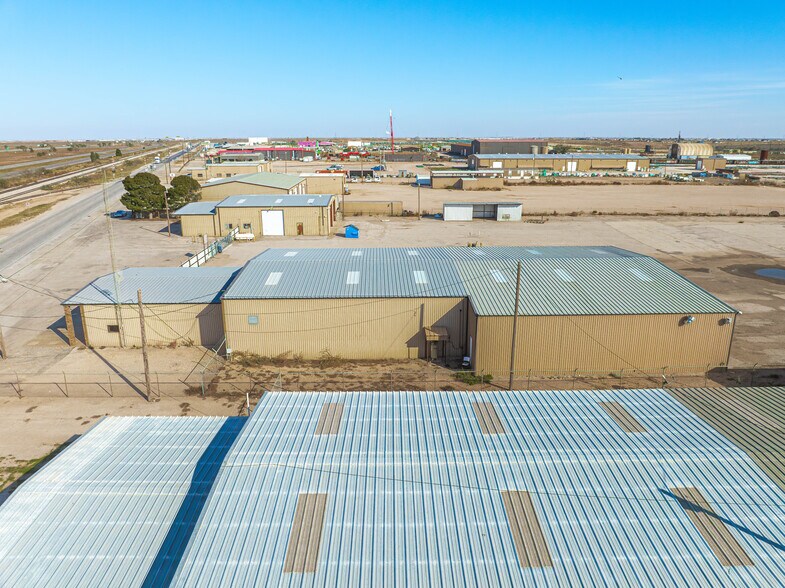 More Photos Of 6610 E Hwy 80 & 6618 E Hwy 80, Midland Industrial For Sale