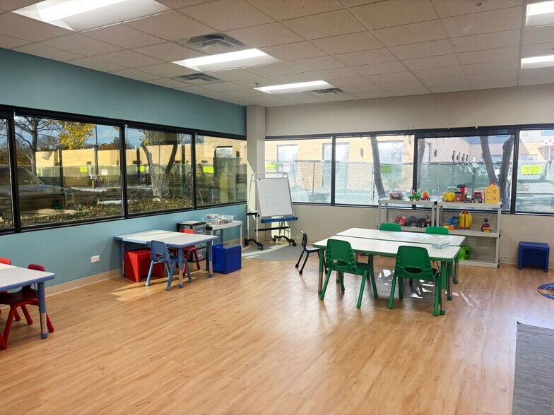 More Photos Of 1161 Lake Cook Rd, Deerfield Medical For Lease