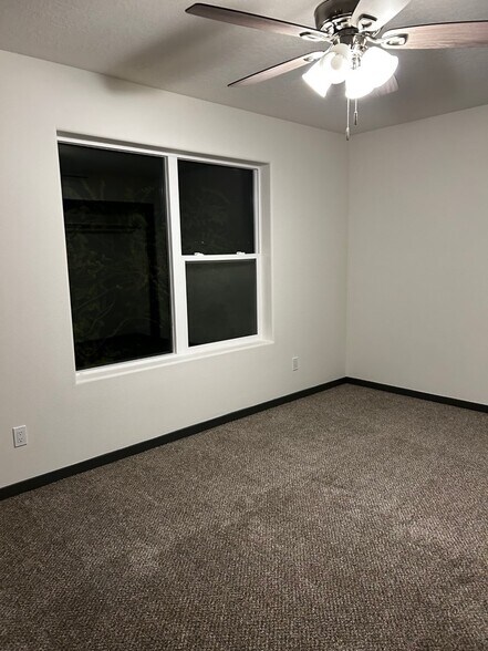 More Photos Of 615 Iron Ave SW, Albuquerque Apartments For Sale