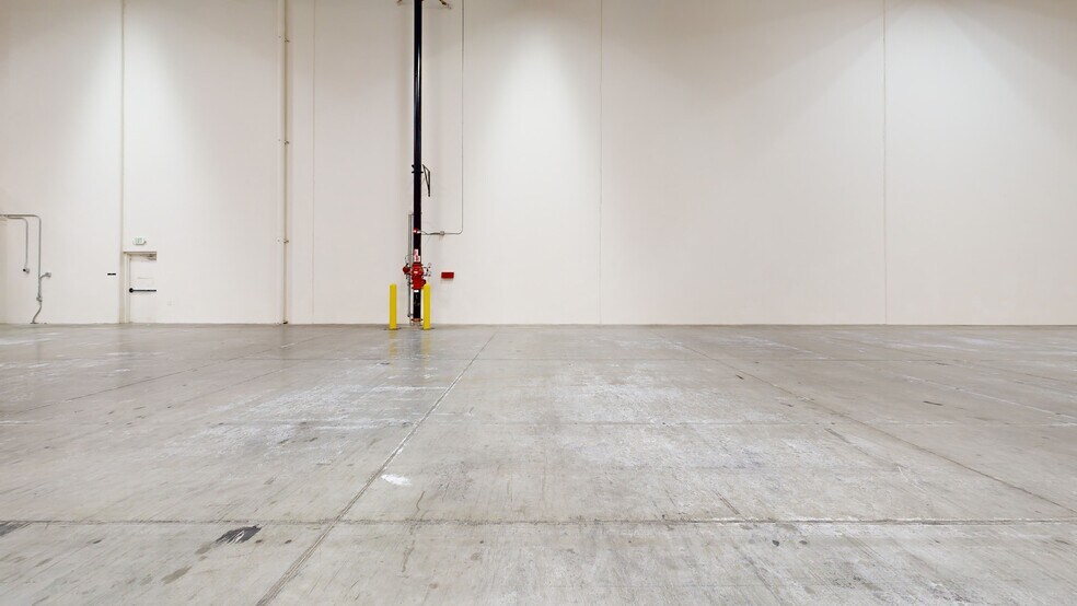 Primary Photo Of 415 S Motor Ave, Azusa Warehouse For Sale