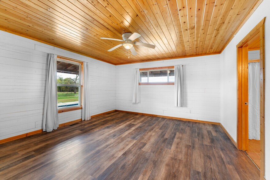 More Photos Of 1204 County Road 215, Berryville Specialty For Sale