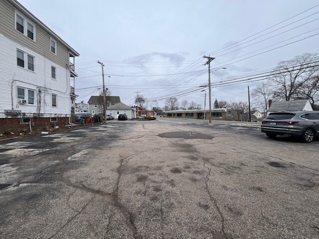 More Photos Of 246 Greenville Ave, Johnston Storefront Retail Office For Lease