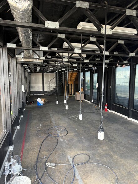 More Photos Of 5835 Star Ln, Houston Warehouse For Lease