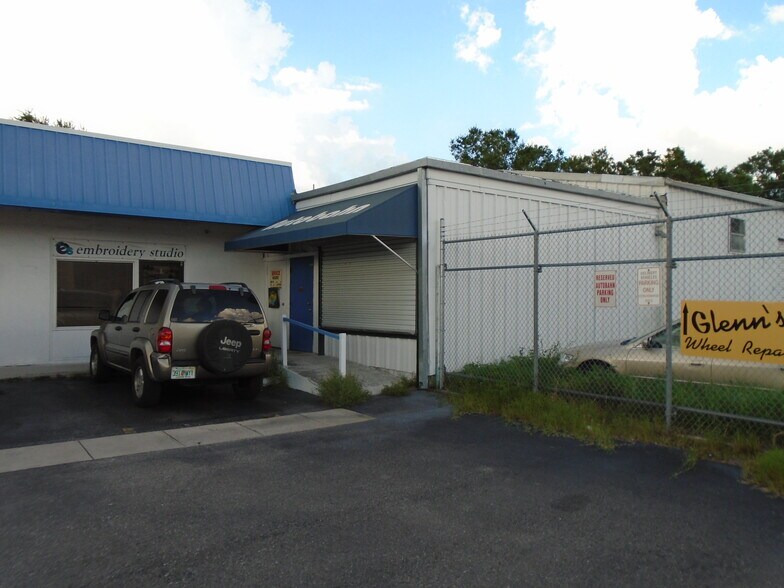 More Photos Of 8025 Anderson Rd, Tampa Flex For Lease
