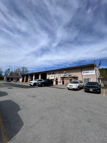 More Photos Of 151 Riverside Dr, Fultonville Truck Terminal For Sale