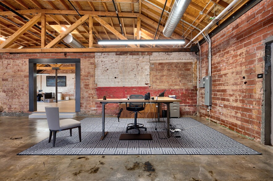 More Photos Of 111 NW 8th St, Oklahoma City Office For Sale