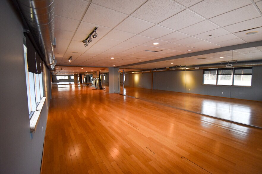 More Photos Of 353 W Drake Rd, Fort Collins Storefront Retail Office For Lease