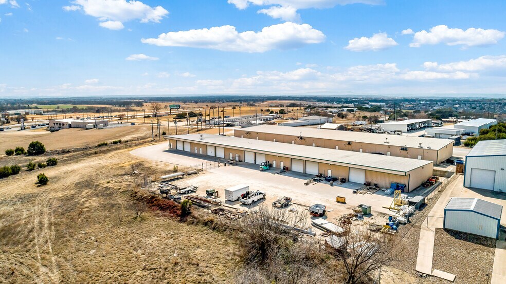 More Photos Of 125 M and M Ranch Rd, Granbury Warehouse For Lease