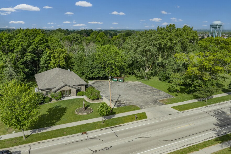 More Photos Of 2770 Manitowoc Rd, Green Bay Office For Sale