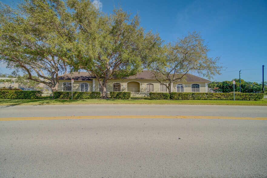More Photos Of 9245 SW 158th Ln, Miami Office For Lease