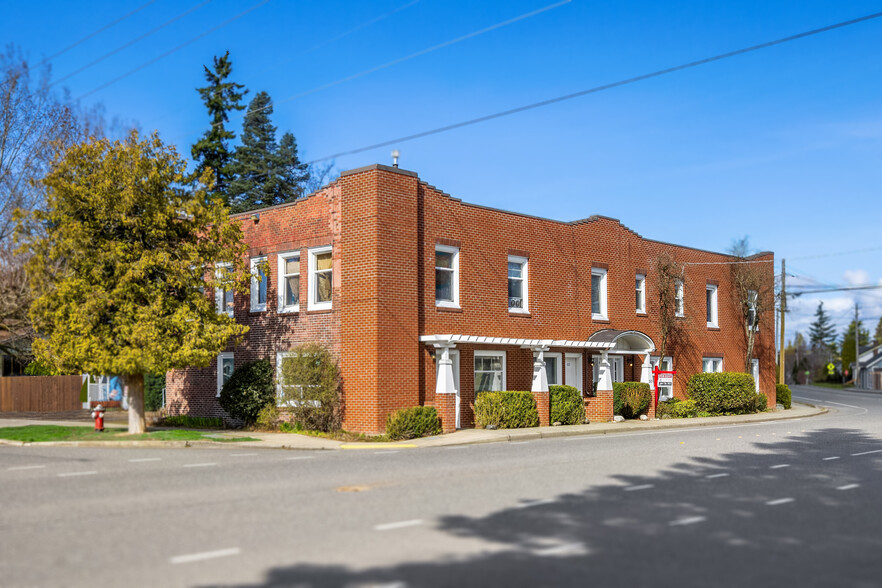 Primary Photo Of 2603 Elm St, Bellingham Apartments For Sale