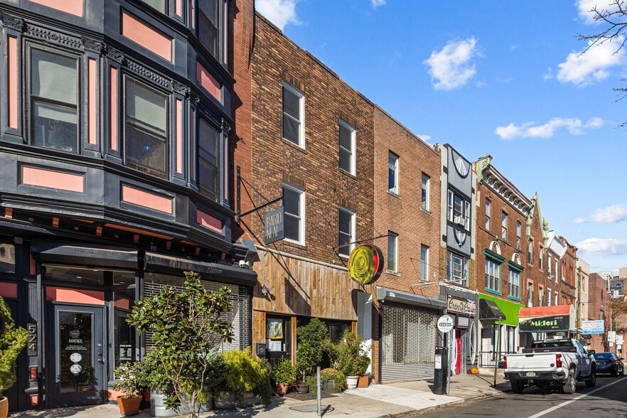 Primary Photo Of 522 S 5th St, Philadelphia Storefront Retail Residential For Lease