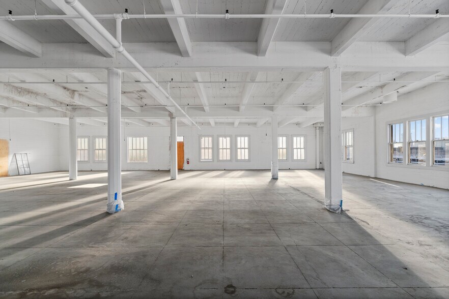 More Photos Of 800-810 Traction Ave, Los Angeles Office For Sale