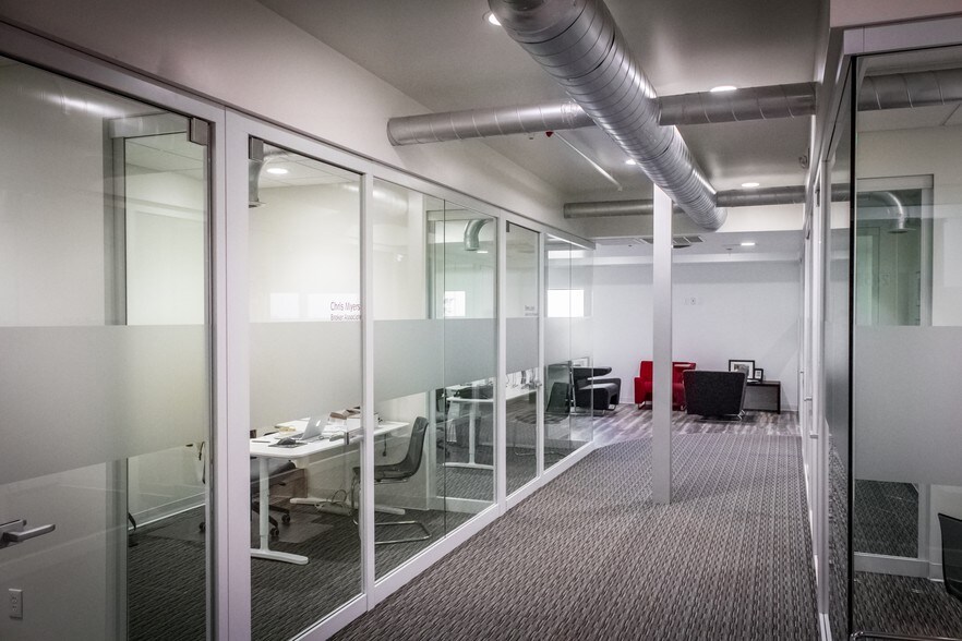 More Photos Of 1259 Lake Plaza Dr, Colorado Springs Medical For Lease