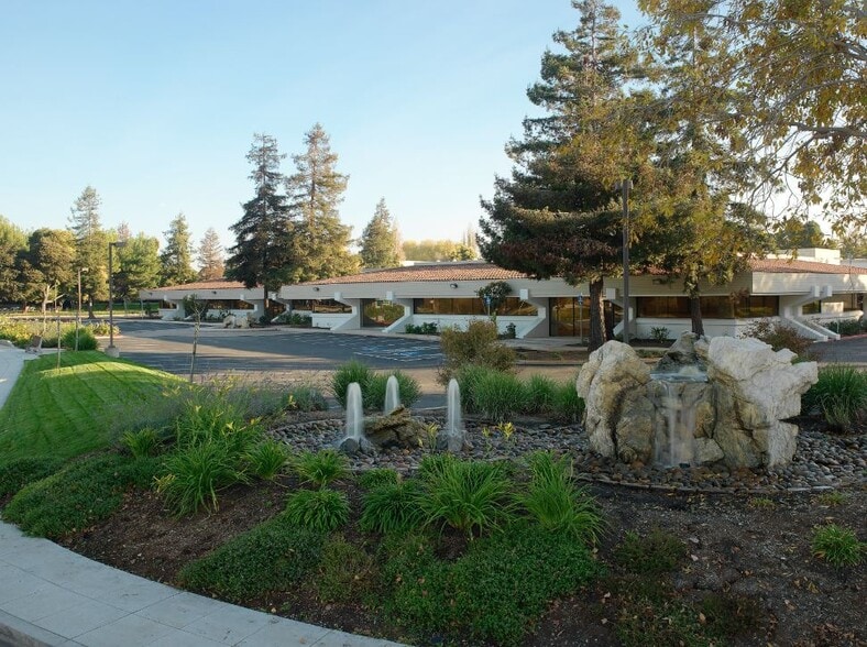 Primary Photo Of 388 W Java Dr, Sunnyvale Office For Lease