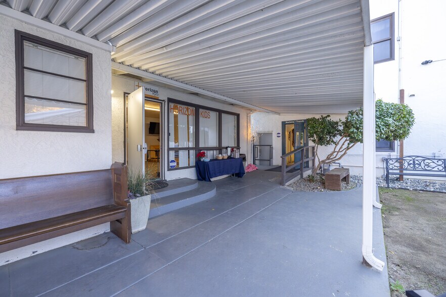 More Photos Of 628 Royer St, Roseville Schools For Lease