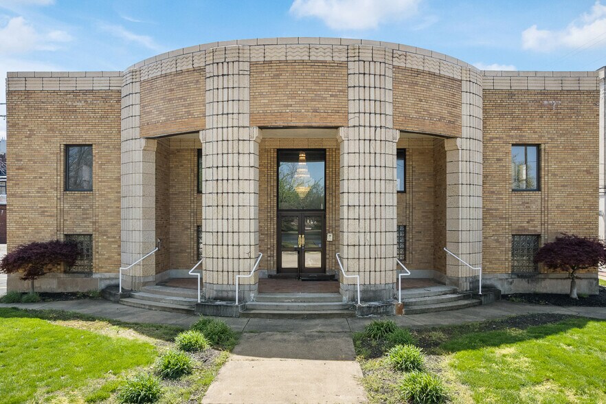 Primary Photo Of 542 W Park Ave, Barberton Lodge Meeting Hall For Sale