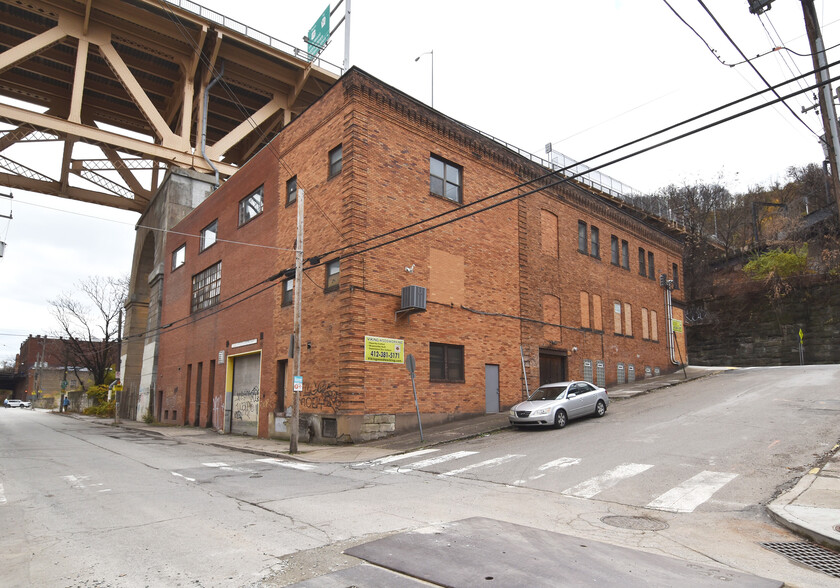 Primary Photo Of 201 E Carson St, Pittsburgh Light Manufacturing For Sale