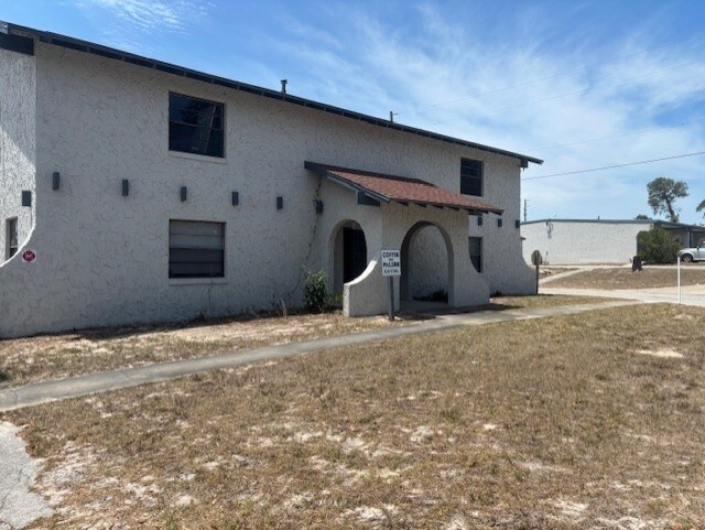 More Photos Of 3703-3709 Commercial Way, Spring Hill Office For Lease
