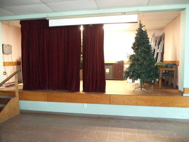 More Photos Of 25 Library St, Hudson Religious Facility For Sale