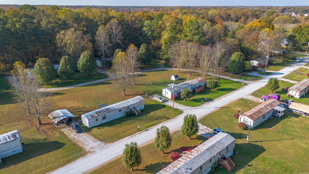 More Photos Of 1-16 Ez Ln, Manchester Manufactured Housing Mobile Home Park For Sale