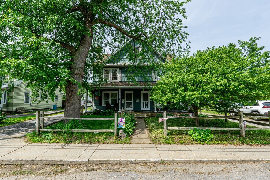 Primary Photo Of 16 Broad Ln, Au Sable Forks Apartments For Sale