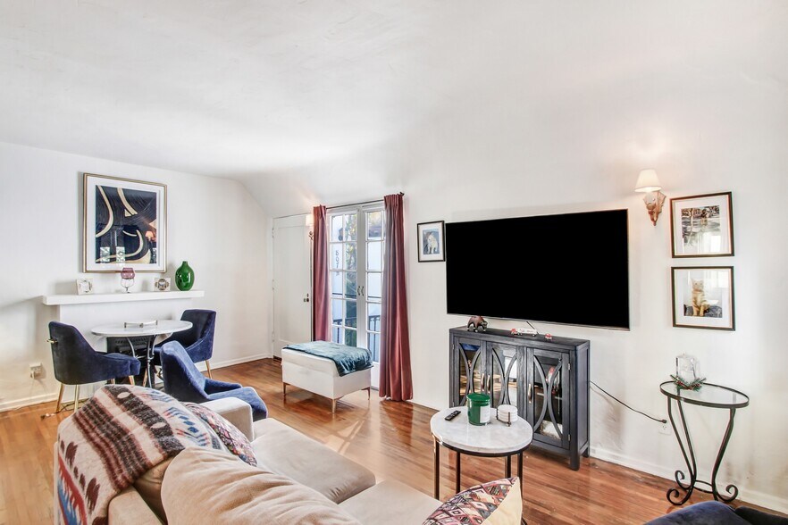 More Photos Of 805-809 N Kodak Dr, Los Angeles Apartments For Sale