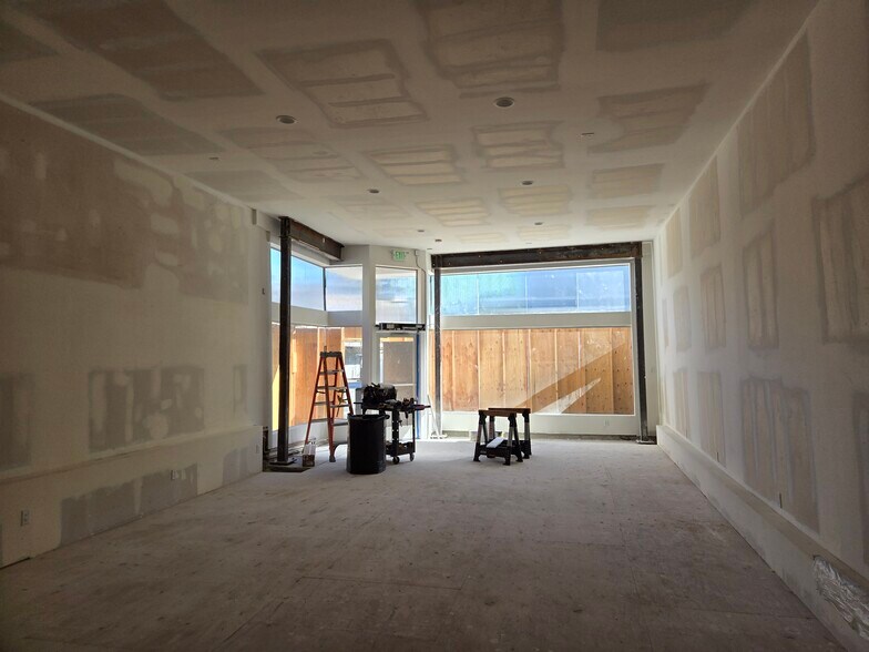 More Photos Of 1100 Valencia St, San Francisco Storefront Retail Residential For Lease