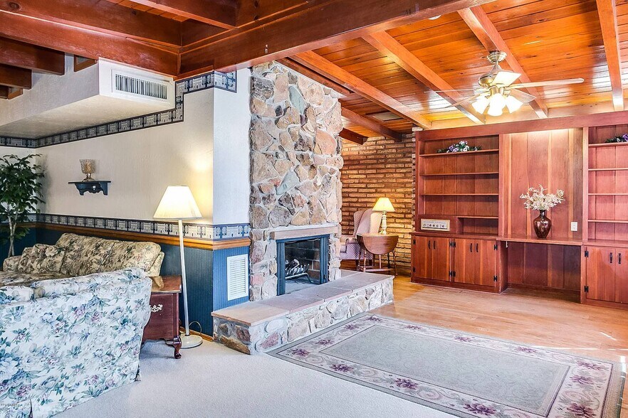 More Photos Of 1625 N Cherry Cir, Mesa Healthcare For Sale