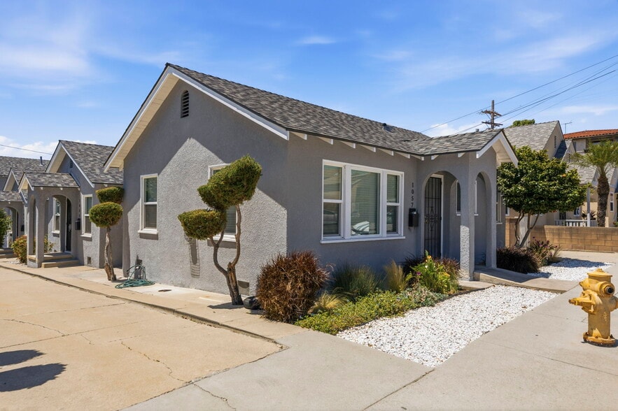 More Photos Of 1047 W 7th St, San Pedro Multifamily For Sale