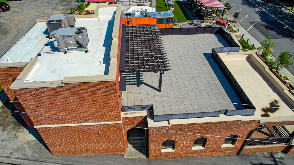 More Photos Of 128 Broadway St, Black Mountain Restaurant For Sale