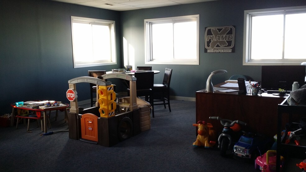 More Photos Of 14345 123rd Ave NW, Edmonton Manufacturing For Lease