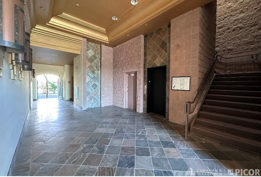 More Photos Of 2292 W Magee Rd, Tucson Coworking Space