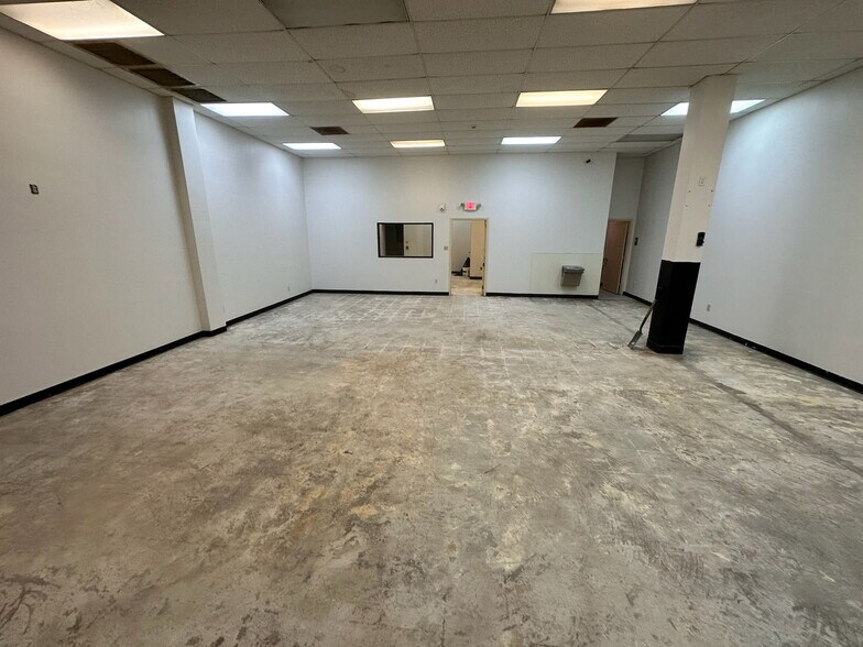 More Photos Of 17926 SH 3, Webster Unknown For Lease