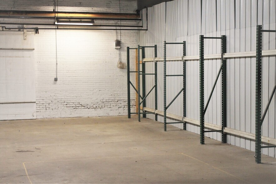 More Photos Of 5610 W Bloomingdale Ave, Chicago Industrial For Sale