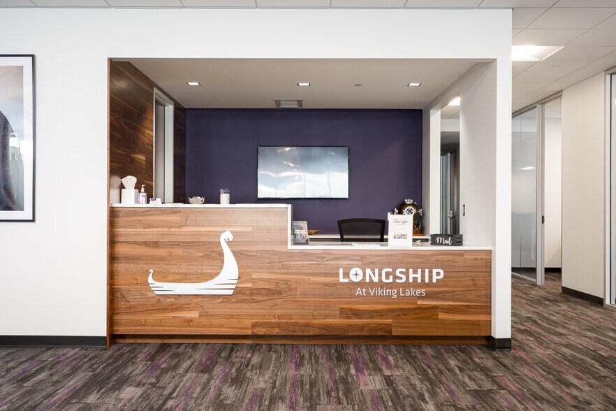 More Photos Of 2685 Vikings Cir, Eagan Office For Lease