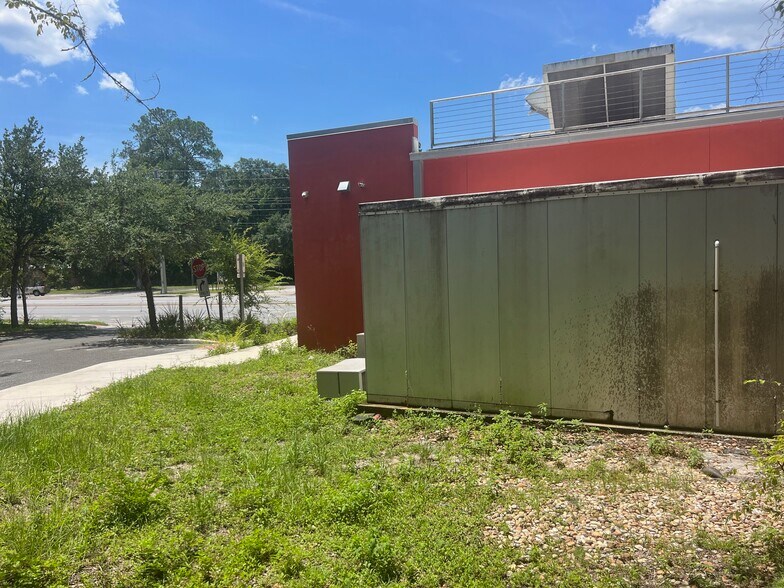 More Photos Of 1714 SE Hawthorne Rd, Gainesville Restaurant For Sale