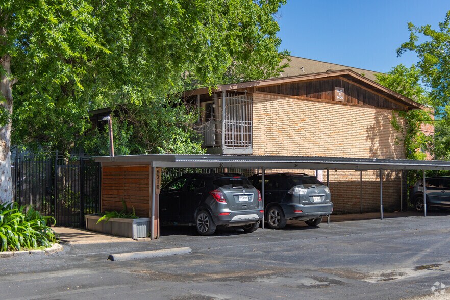 More Photos Of 6218 Gehring St, Houston Apartments For Sale