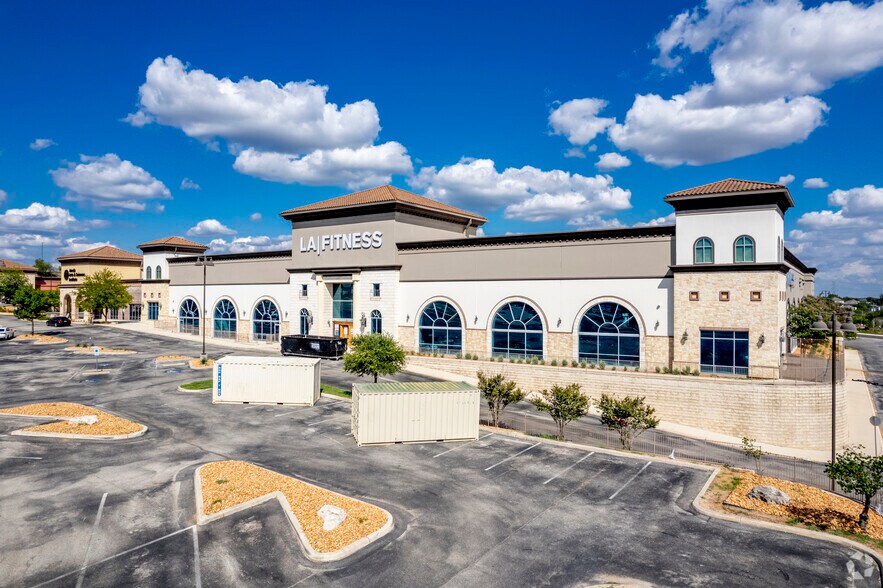 Primary Photo Of 21044 N US-281 Hwy, San Antonio Unknown For Lease