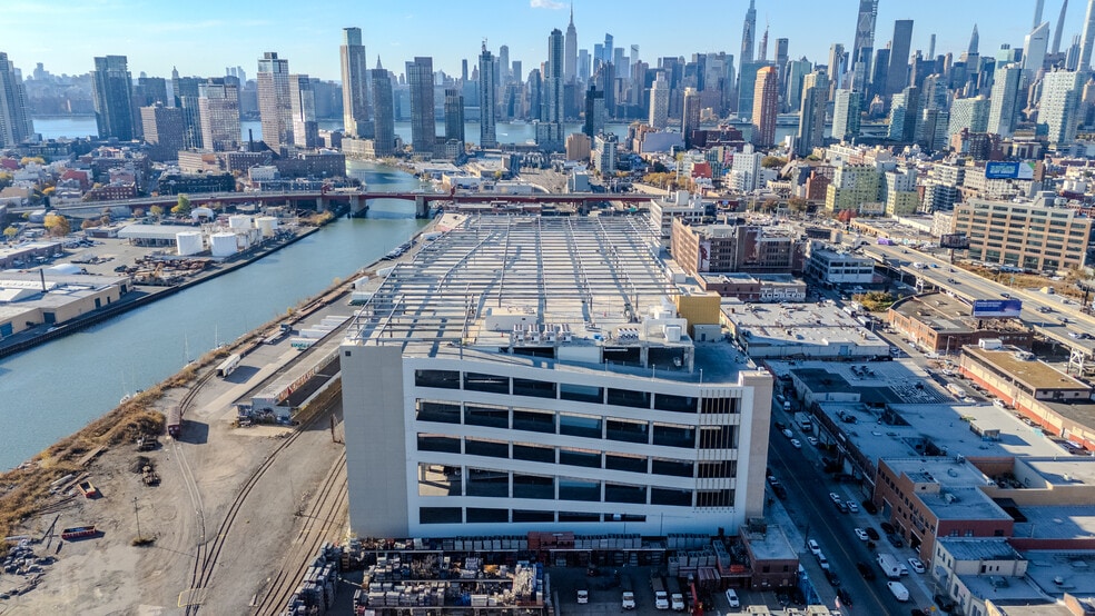 More Photos Of 2330 Borden Ave, Long Island City Warehouse For Lease