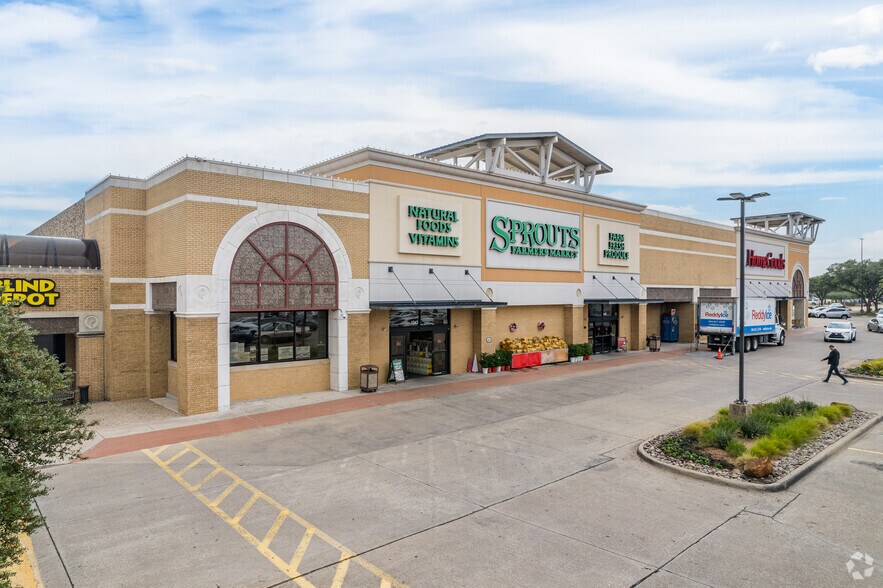 Primary Photo Of 1301-1469 W Campbell Rd, Richardson General Retail For Lease
