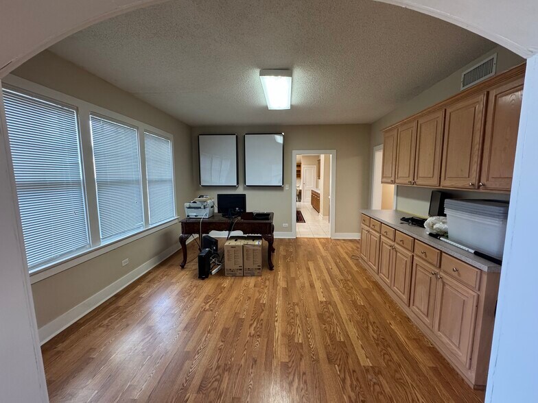 More Photos Of 436 S Fannin Ave, Tyler Office Residential For Sale