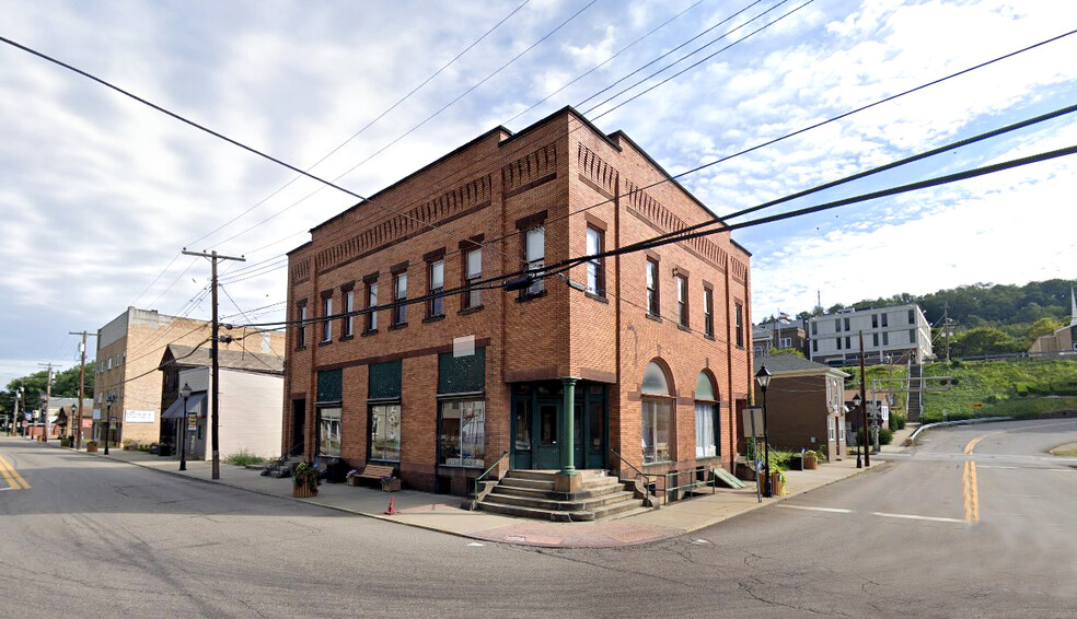 Primary Photo Of 100 N Chester St, New Cumberland Storefront Retail Residential For Sale