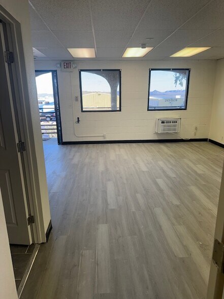 More Photos Of 1590 Foothill Dr, Boulder City Light Distribution For Sale