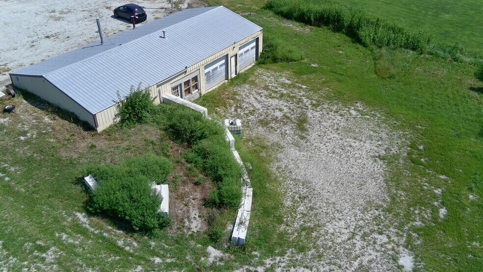 More Photos Of 130 S Highway 65, Trenton Industrial For Sale