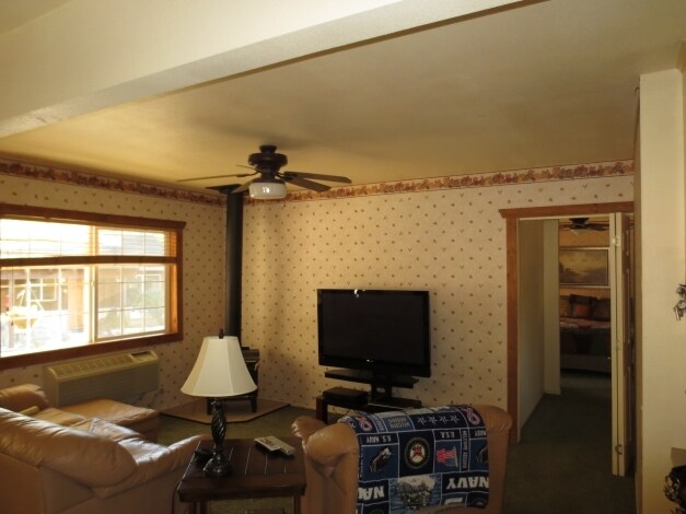 More Photos Of 16123 Sierra Way, Kernville Hotel For Sale