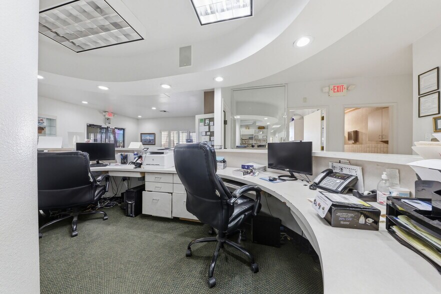 More Photos Of 2315 E Tropicana Ave, Las Vegas Medical For Sale