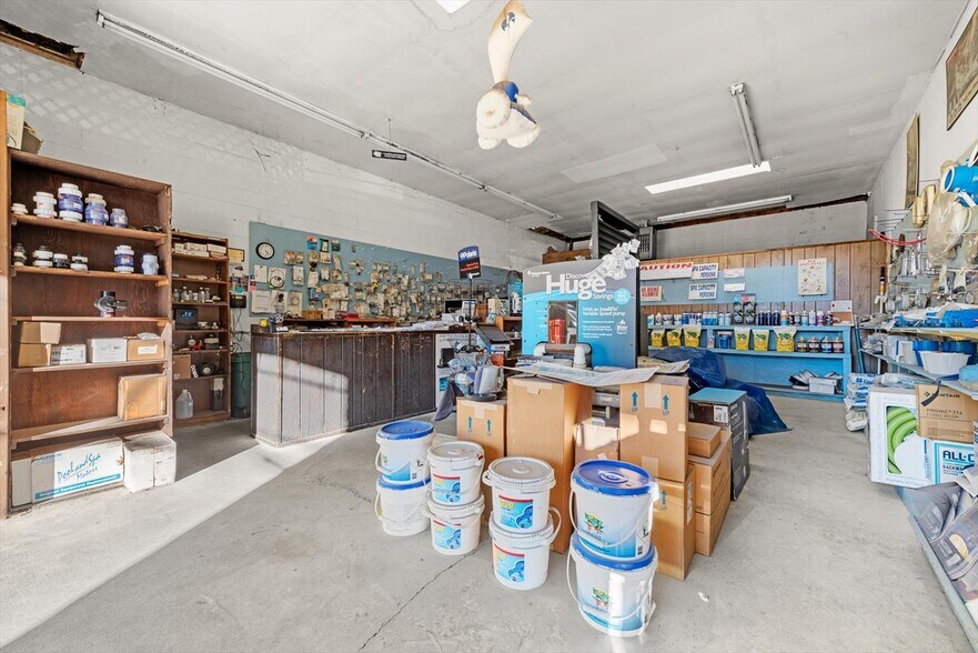 More Photos Of 300-330 Taylor St, Napa General Retail For Sale